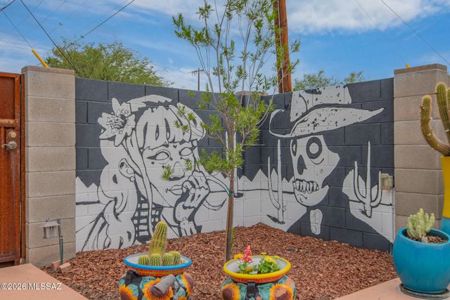 2725 E La Cienega Drive, Tucson, AZ 85716