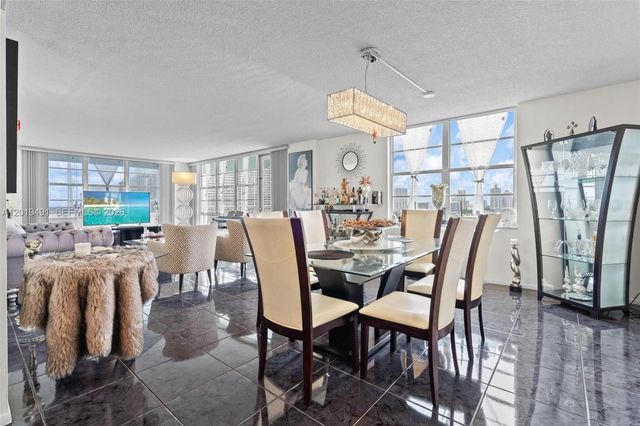 301 174 1503, Sunny Isles Beach, FL 33160
