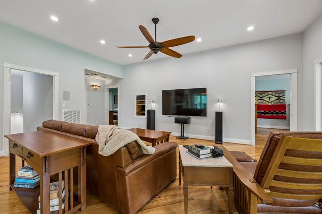 574 Hayes Ridge Rd, Lancaster, TN 38569