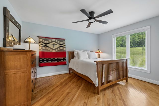 574 Hayes Ridge Rd, Lancaster, TN 38569