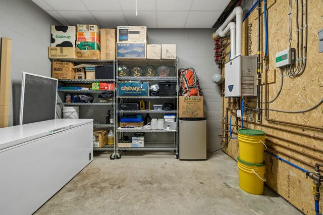 574 Hayes Ridge Rd, Lancaster, TN 38569