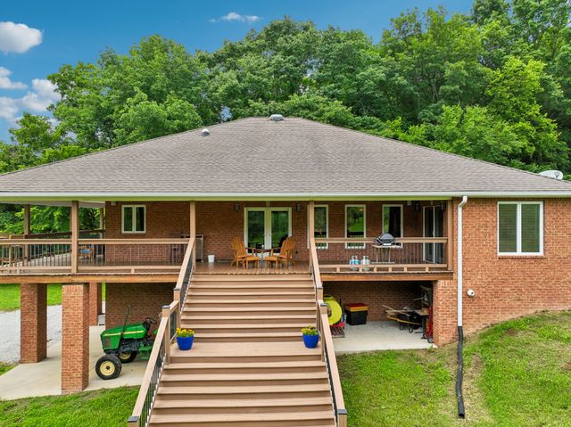 574 Hayes Ridge Rd, Lancaster, TN 38569