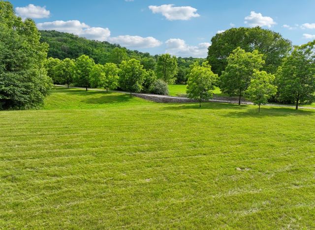 574 Hayes Ridge Rd, Lancaster, TN 38569