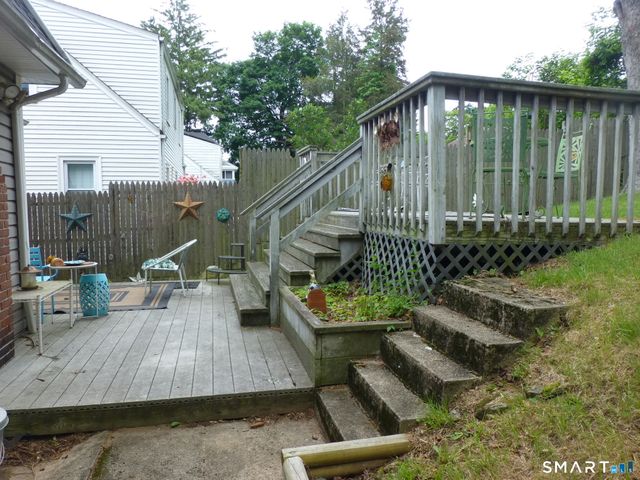 102 Norwood Avenue, New London, CT 06320