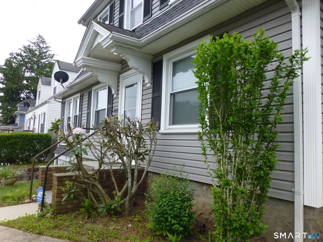 102 Norwood Avenue, New London, CT 06320