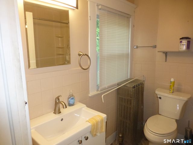 102 Norwood Avenue, New London, CT 06320