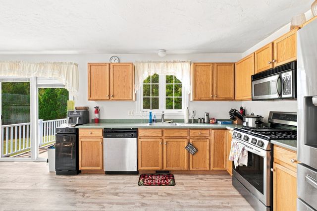 21 Hamilton Way, Holbrook, MA 02343