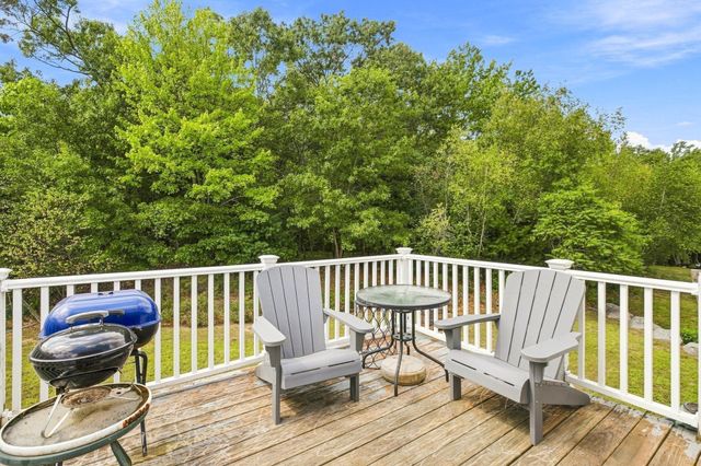 21 Hamilton Way, Holbrook, MA 02343
