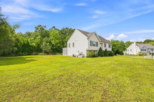 21 Hamilton Way, Holbrook, MA 02343