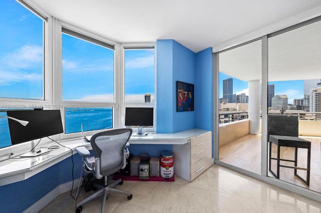 808 Brickell Key Dr 1808, Miami, FL 33131
