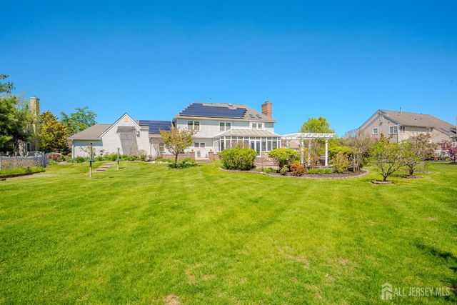31 Kinglet Drive, Plainsboro, NJ 08536