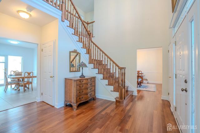 31 Kinglet Drive, Plainsboro, NJ 08536