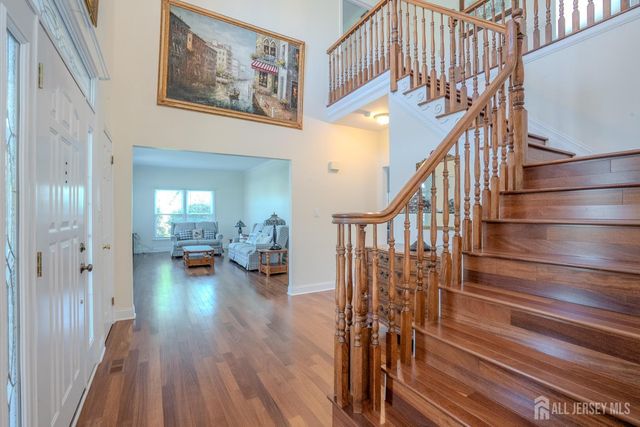 31 Kinglet Drive, Plainsboro, NJ 08536