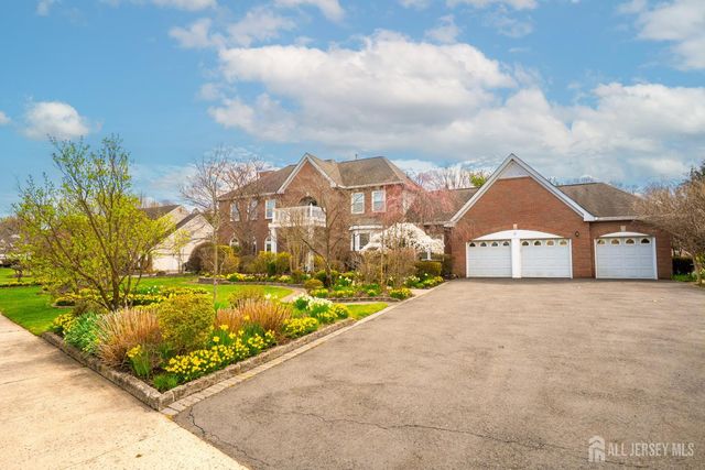 31 Kinglet Drive, Plainsboro, NJ 08536
