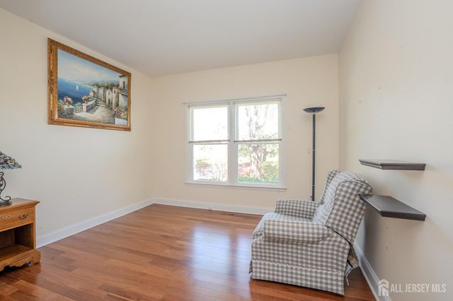 31 Kinglet Drive, Plainsboro, NJ 08536