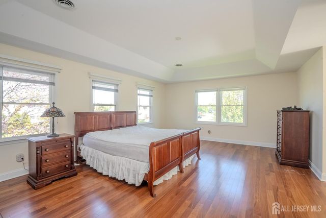 31 Kinglet Drive, Plainsboro, NJ 08536
