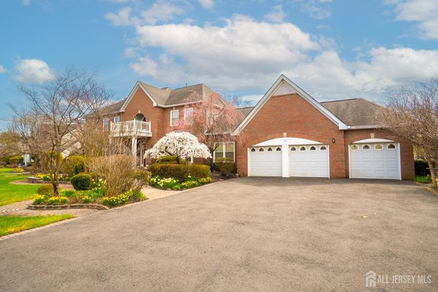 31 Kinglet Drive, Plainsboro, NJ 08536