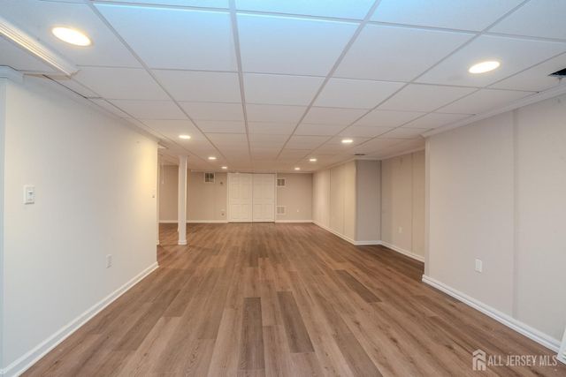 31 Kinglet Drive, Plainsboro, NJ 08536