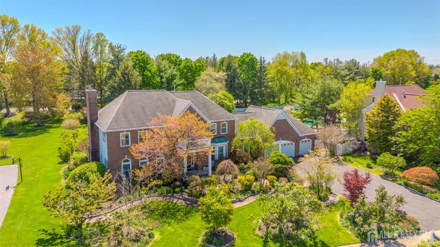 31 Kinglet Drive, Plainsboro, NJ 08536