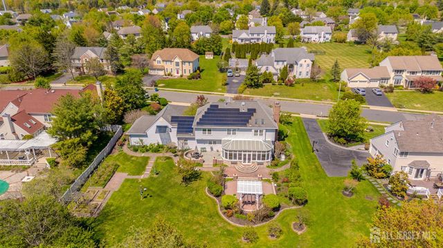 31 Kinglet Drive, Plainsboro, NJ 08536