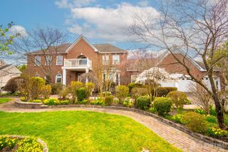 31 Kinglet Drive, Plainsboro, NJ 08536