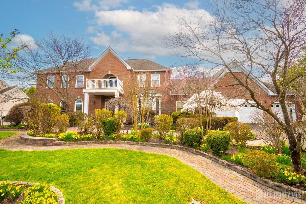 31 Kinglet Drive, Plainsboro, NJ 08536