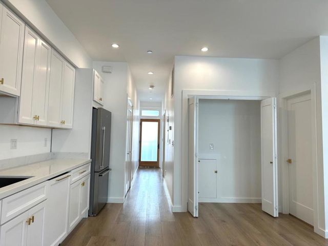 1372 Natoma Street, San Francisco, CA 94103