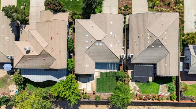 1680 Bayer Ct, Folsom, CA 95630