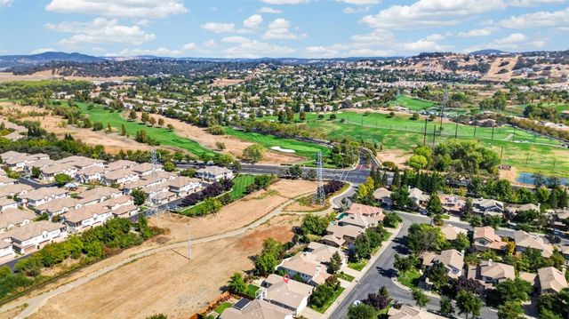 1680 Bayer Ct, Folsom, CA 95630