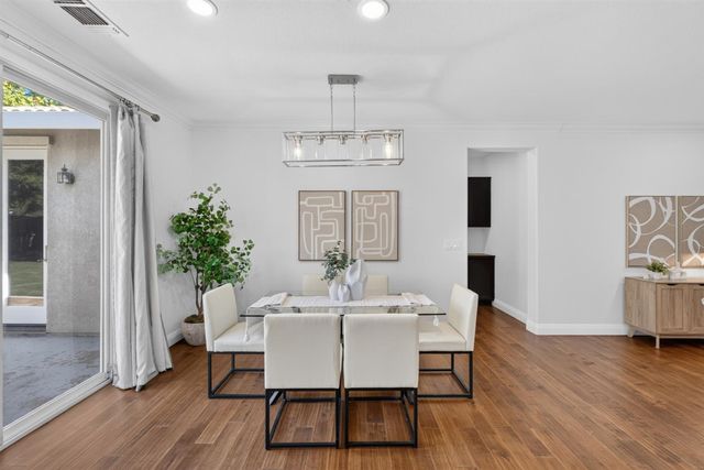 1680 Bayer Ct, Folsom, CA 95630