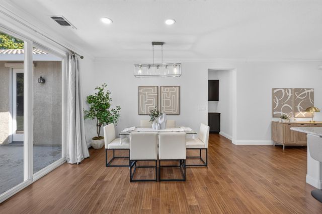 1680 Bayer Ct, Folsom, CA 95630