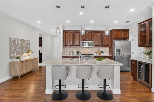 1680 Bayer Ct, Folsom, CA 95630
