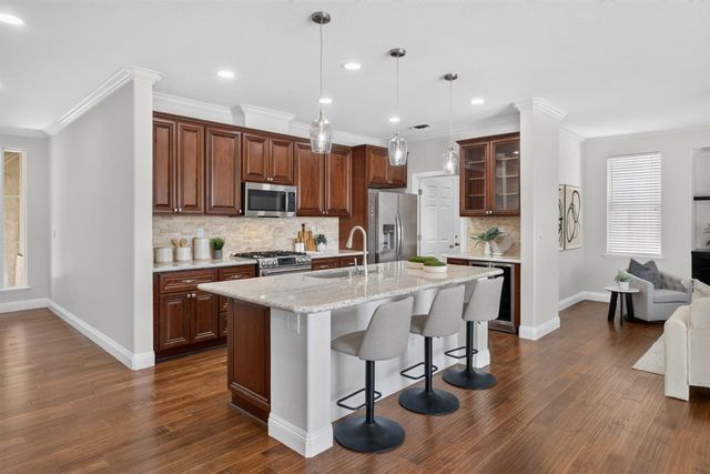 1680 Bayer Ct, Folsom, CA 95630