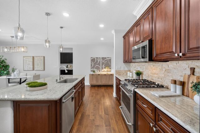 1680 Bayer Ct, Folsom, CA 95630