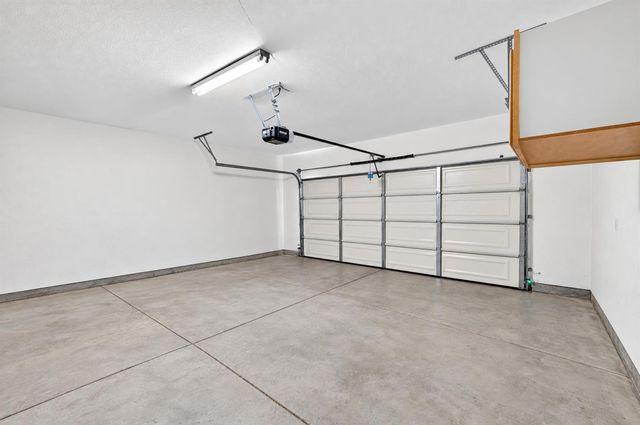 1680 Bayer Ct, Folsom, CA 95630