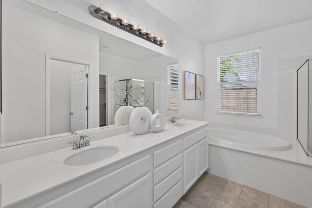 1680 Bayer Ct, Folsom, CA 95630