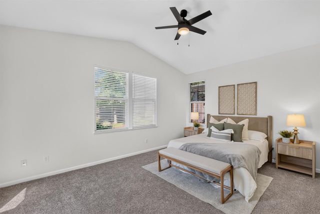 1680 Bayer Ct, Folsom, CA 95630