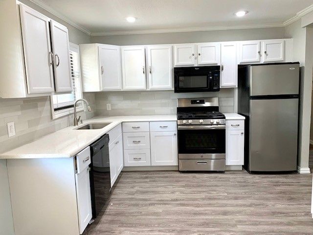 768 Pine Street, Hurst, TX 76053