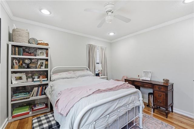 2916 S Northern Boulevard, Independence, MO 64052