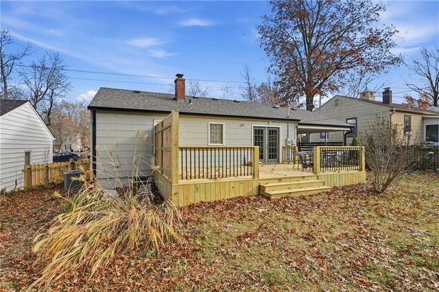 2916 S Northern Boulevard, Independence, MO 64052