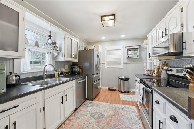 2916 S Northern Boulevard, Independence, MO 64052