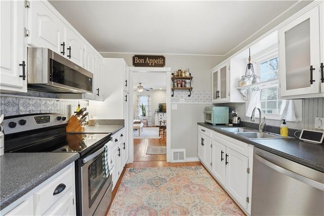 2916 S Northern Boulevard, Independence, MO 64052