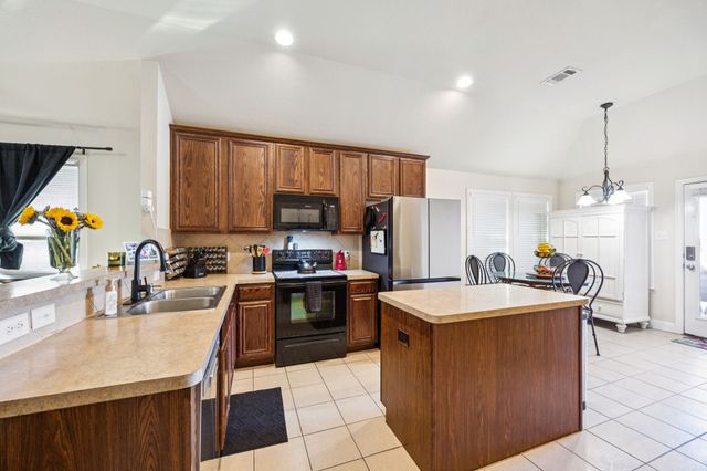 1601 Applegate Way, Royse City, TX 75189