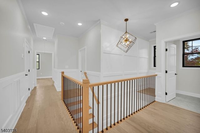 85 Kings Rd, Chatham Boro, NJ 07928