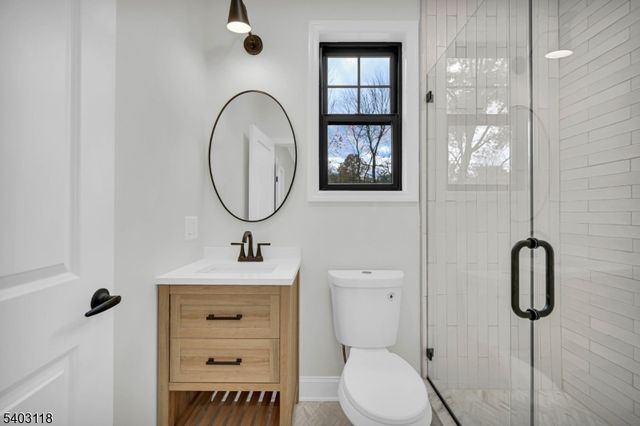 85 Kings Rd, Chatham Boro, NJ 07928