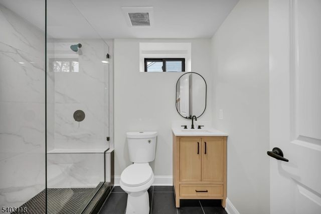 85 Kings Rd, Chatham Boro, NJ 07928