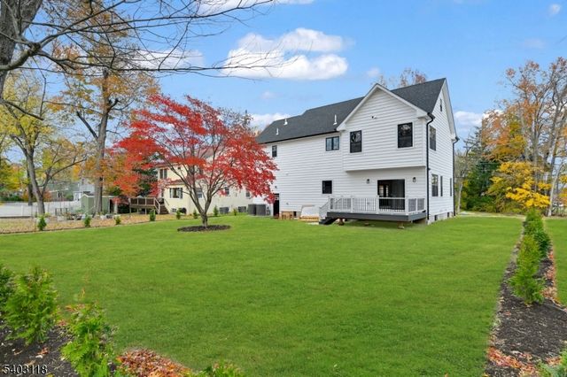 85 Kings Rd, Chatham Boro, NJ 07928