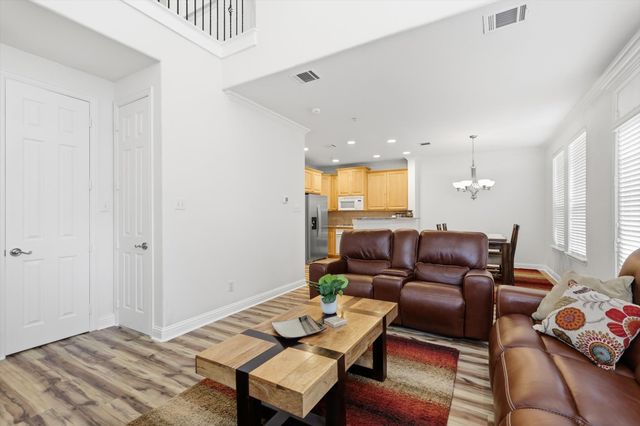 2535 CHAMPAGNE Drive, Irving, TX 75038