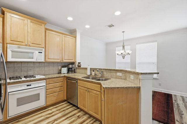 2535 CHAMPAGNE Drive, Irving, TX 75038
