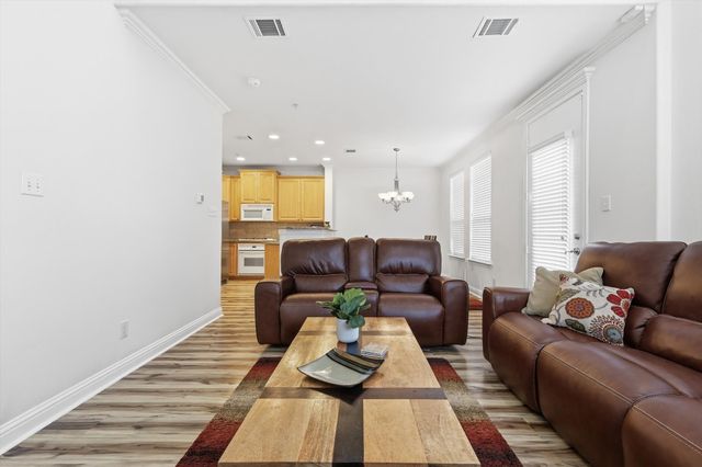 2535 CHAMPAGNE Drive, Irving, TX 75038
